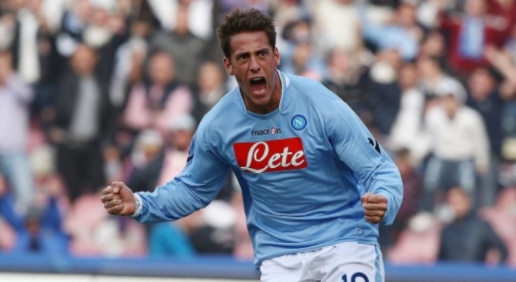 前阿根廷国脚：没人能像梅西那样与人球合一，训练时我总是被迷住