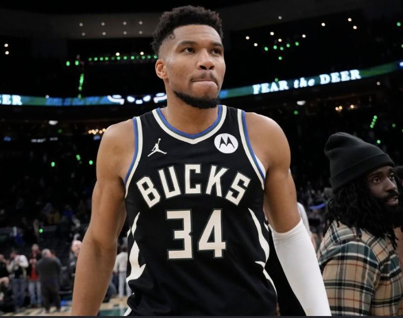 九游体育赛事-名记：若截止日前没能交易，雄鹿或在剩余赛季彻底雪藏字母哥